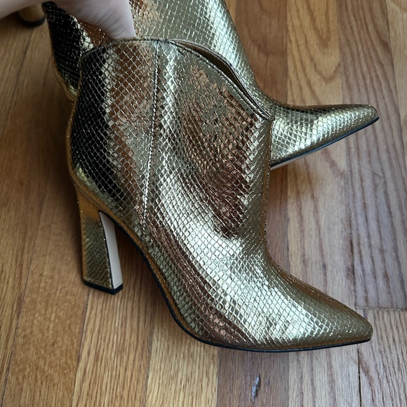 New size 9 Marc Fisher - Picture 6 of 6